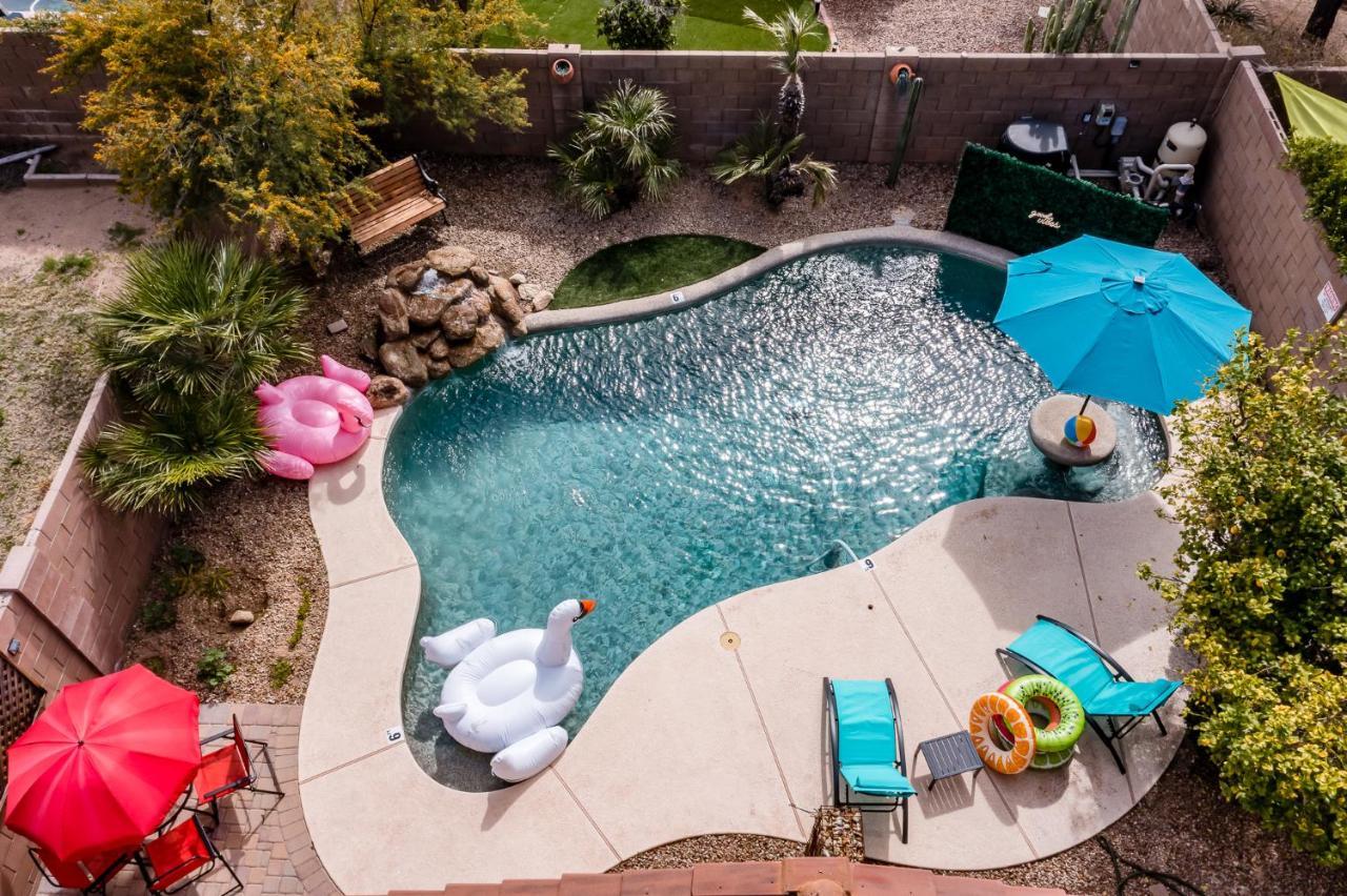 Chic Poolside Oasis - Karaoke - Bbq - Games Rumah liburan Phoenix